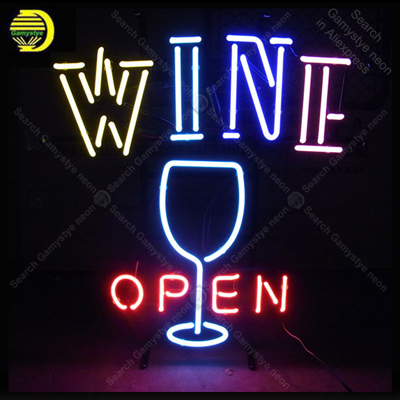 Wine Beer Store - Leuchtreklame für OPEN WINE und Weintasse,