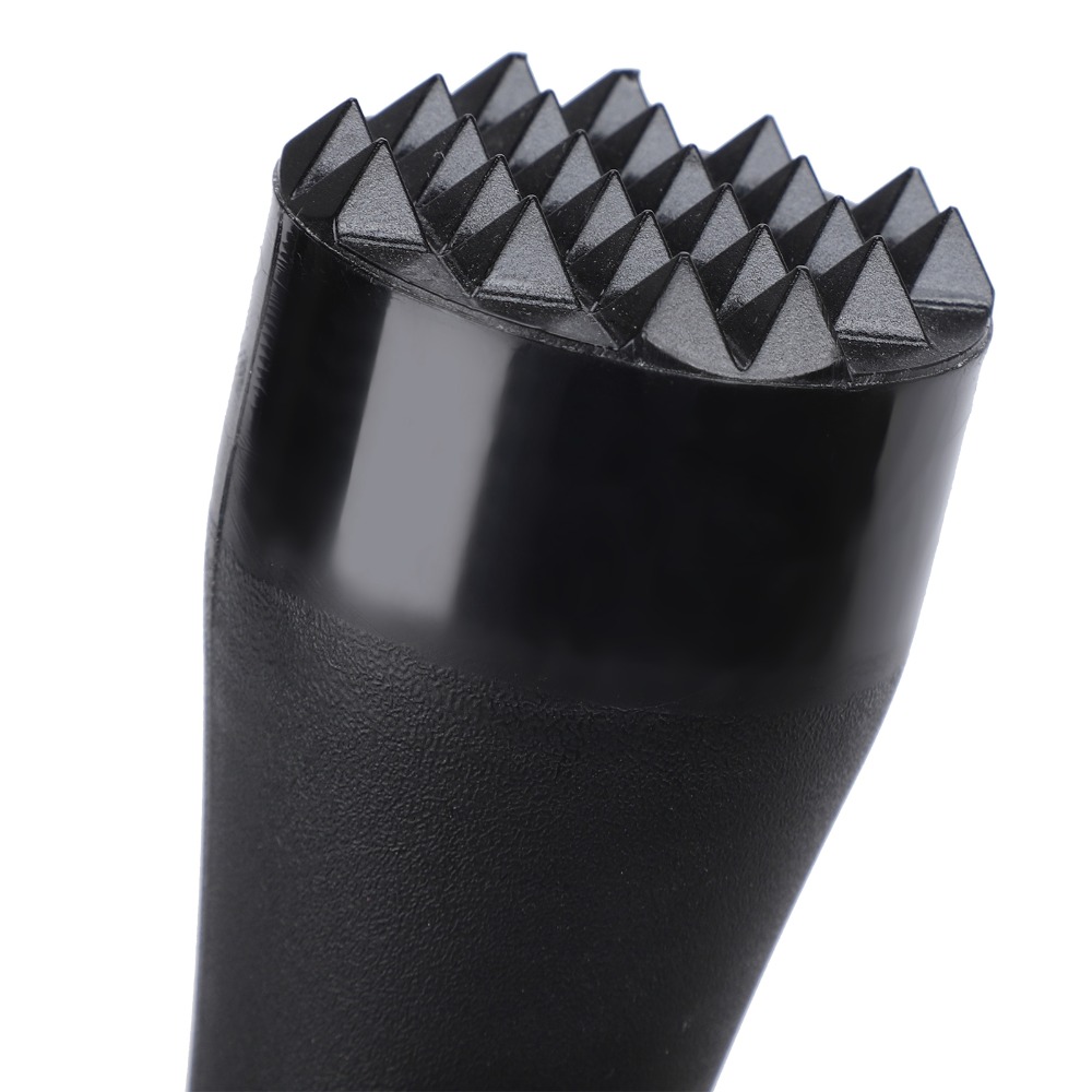 Langlebiger schwarzer Cocktail – Muddler Cocktail Bar Bewertung und Preis